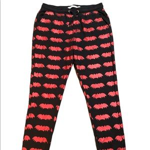 Zoe Karssen Ace Bat Print Low Rise Slim Fit Tapered Sweatpants Large Black Red